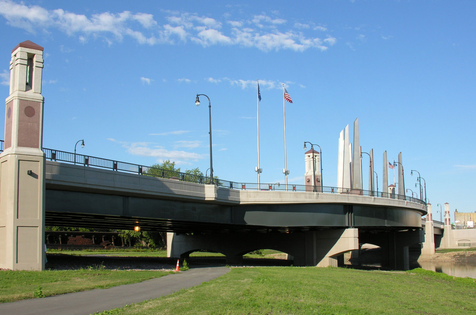 Hancher Footbridge Over the Iowa River - SRF Consulting